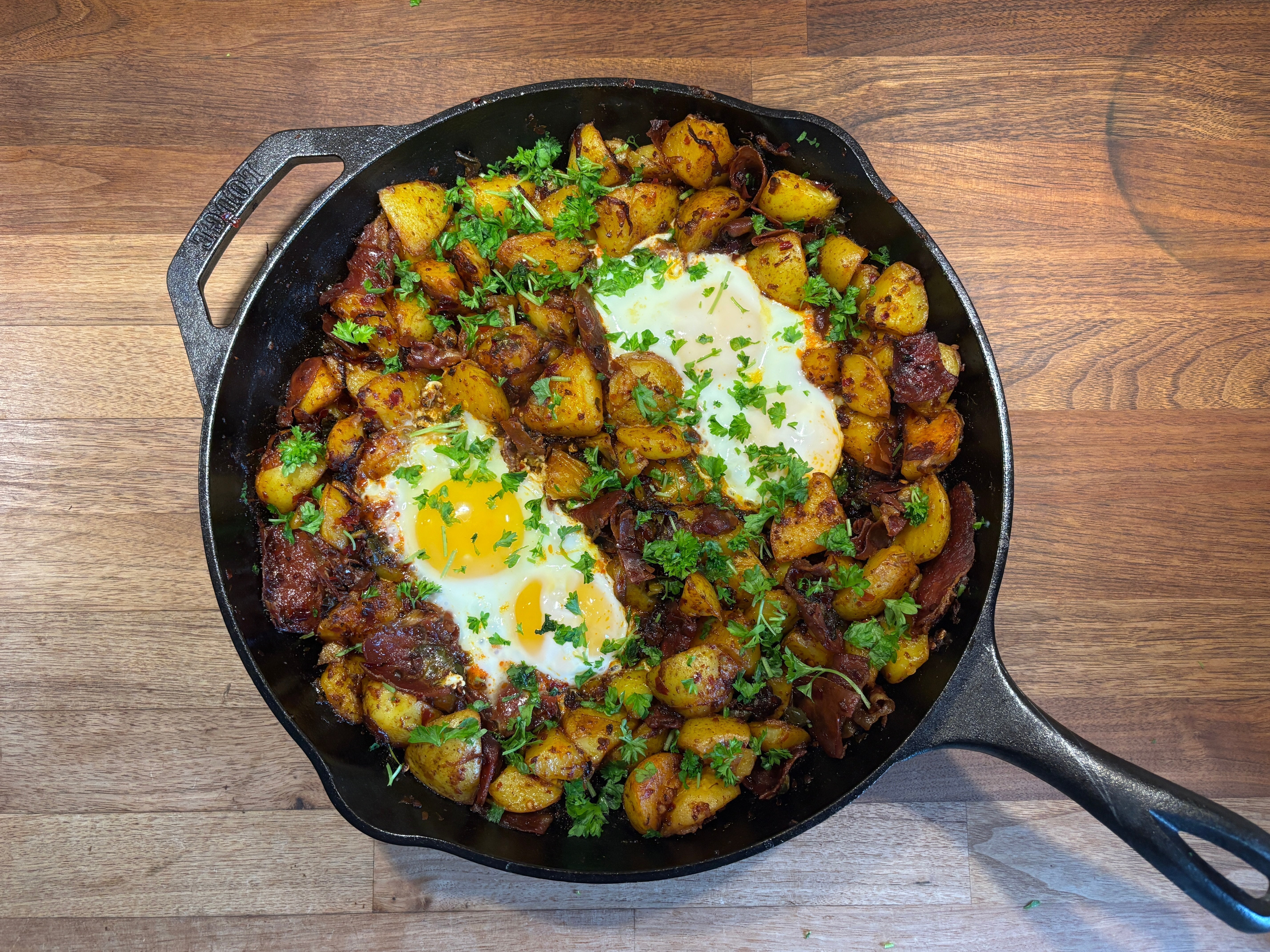 Stegte kartofler med 'nduja og serrano